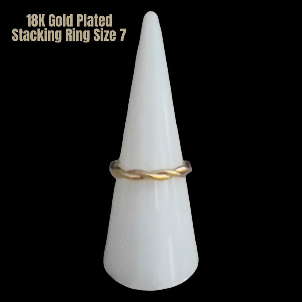18K Gold Plated Twisted Stacking Ring Size 7 NEW Christmas Gift Holiday Gift